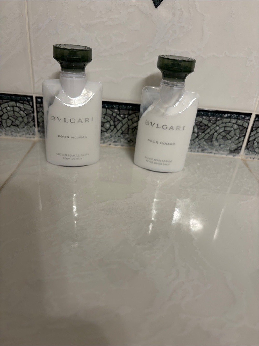 Bulgari White Bottles with Dark Green Caps Travel Set